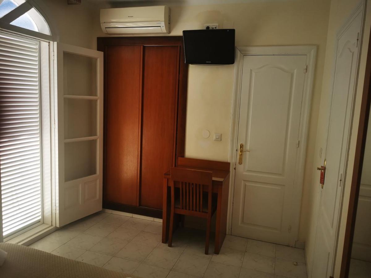 נרחה Hostal Marazul מראה חיצוני תמונה